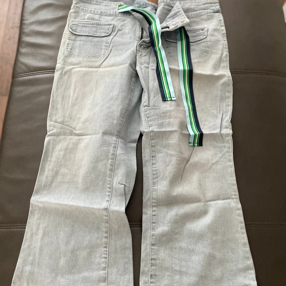 Women Distressed Jeans